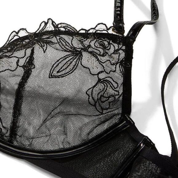 36DD {Victoria's Secret} Black Unlined Rose Embroidery Bra - Picture 6 of 6